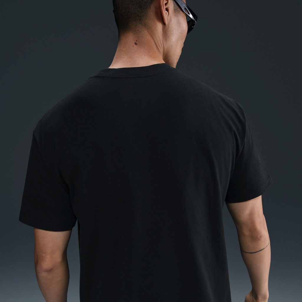 Playera nike black bolsa al frente con bordado talla L