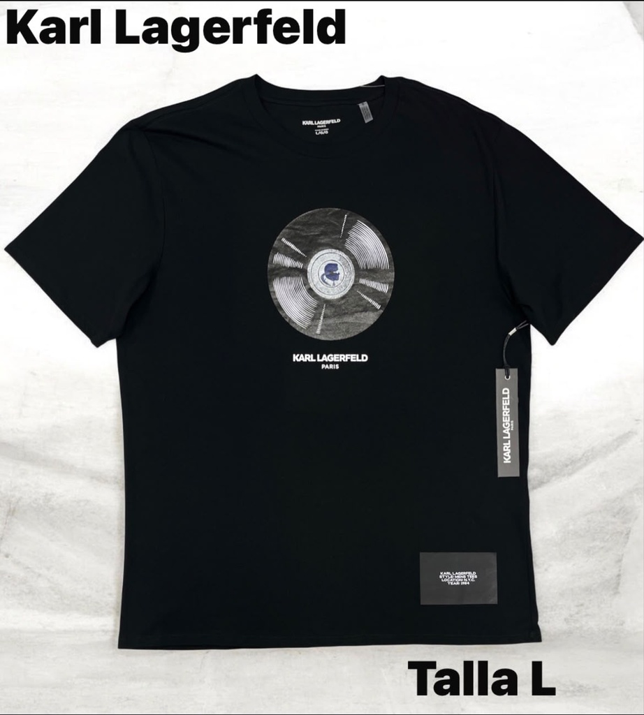 Playera Karl Lagerfeld negra con un diseño gráfico central que representa un disco talla L