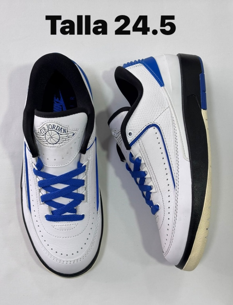 Tenis Jordan talla 24.5