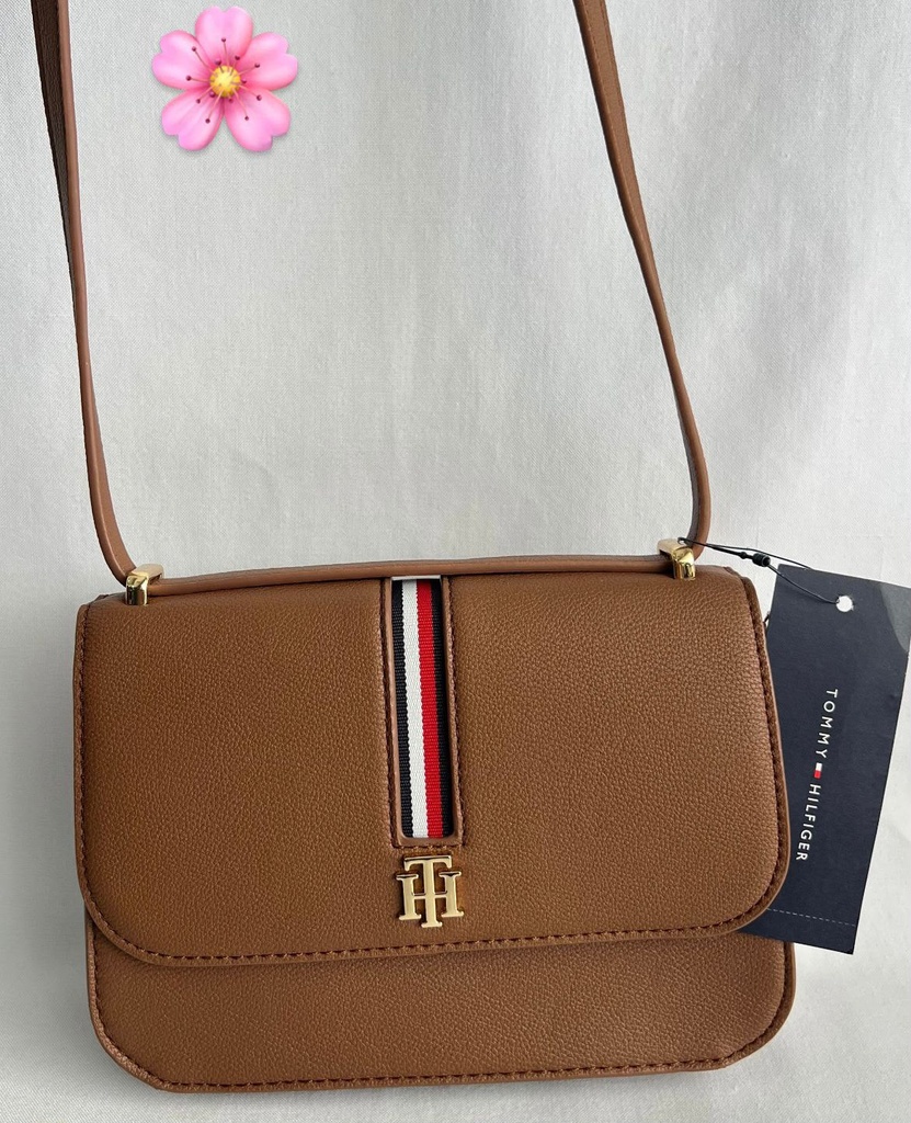 Bolso Tommy Hilfiger con franjas tricolor roja blanco y azul