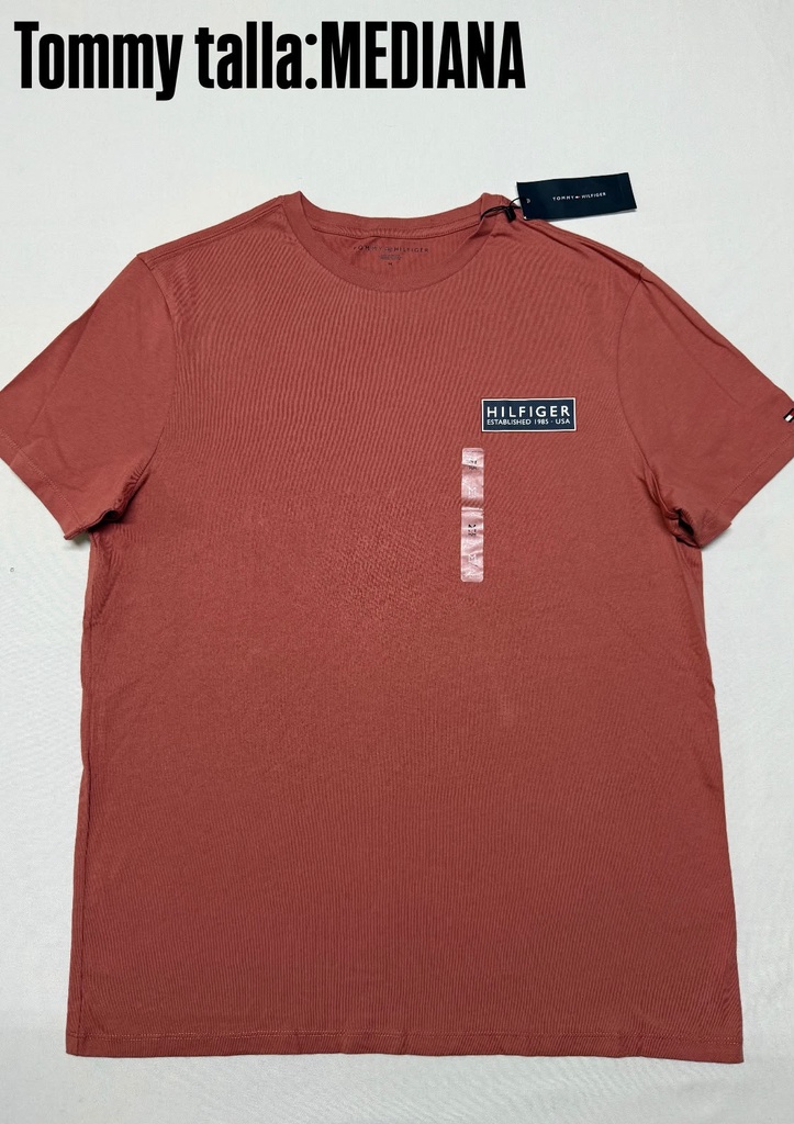 Playera Tommy Hilfiger de cuellon redondo talla m