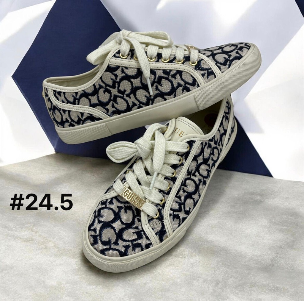 Tenis de dama GUESS modelo malya talla 24.5