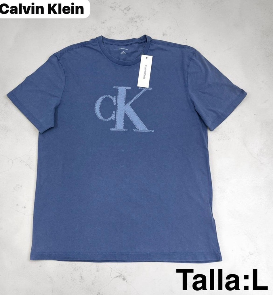 Playera Calvin Klein de cuello redondo y  manga corta  talla L