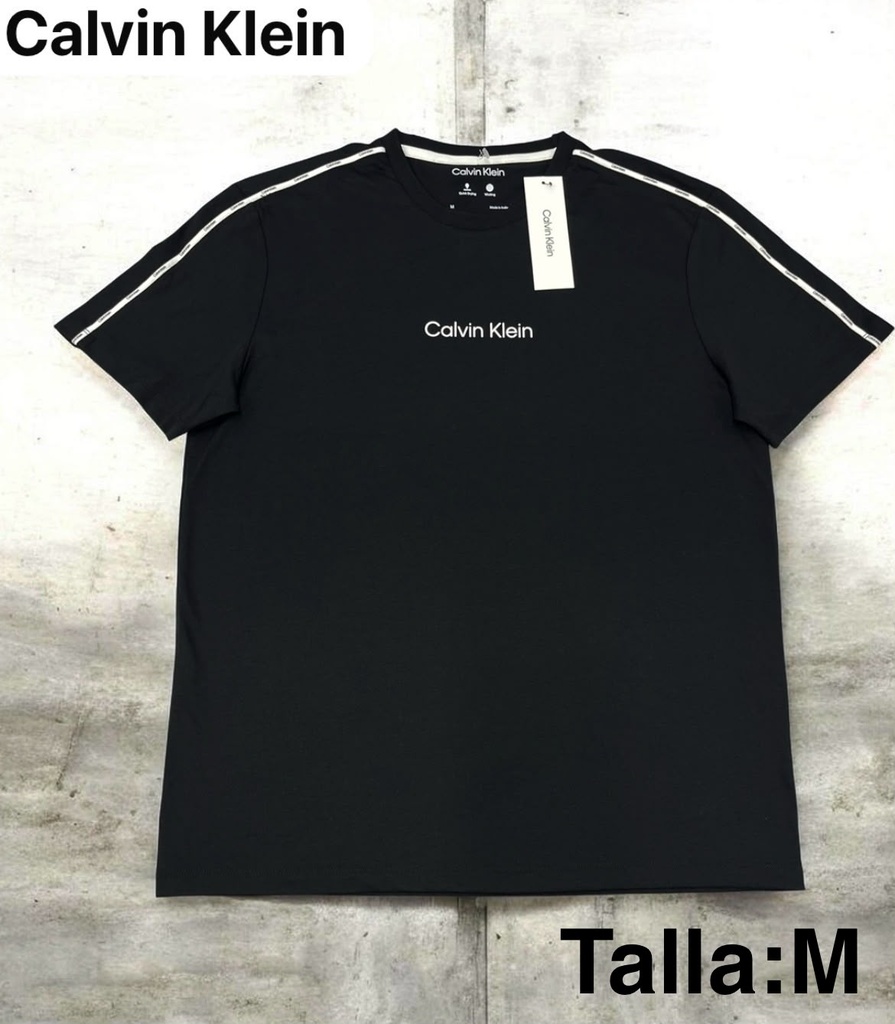 Playera Calvin Klein negra  de cuello redondo talla m